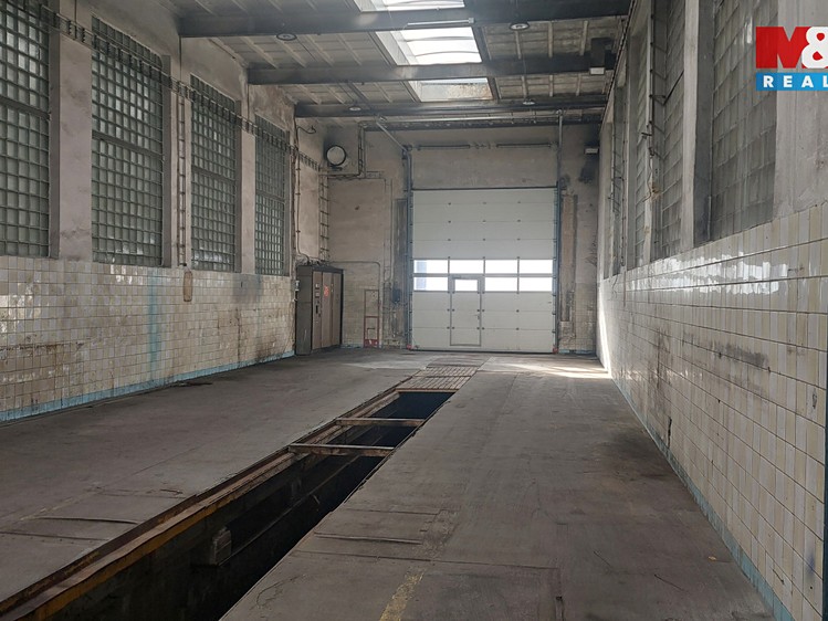 Pronájem garáže 322 m² - foto 3