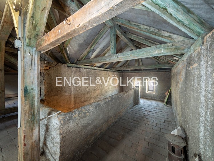 Pronájem půdního prostoru 159 m² - foto 5