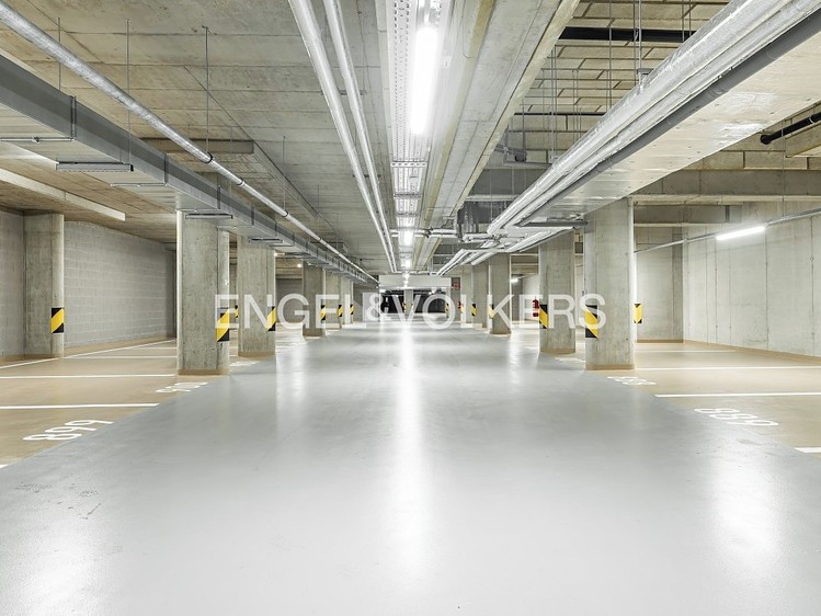 Pronájem garážového stání 16 m² - foto 2