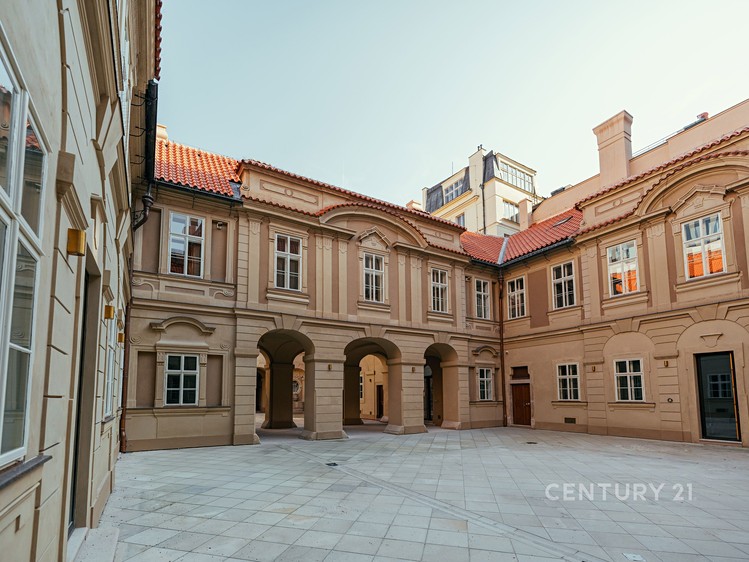 Pronájem specifického typu nemovitosti 300 m² - foto 2