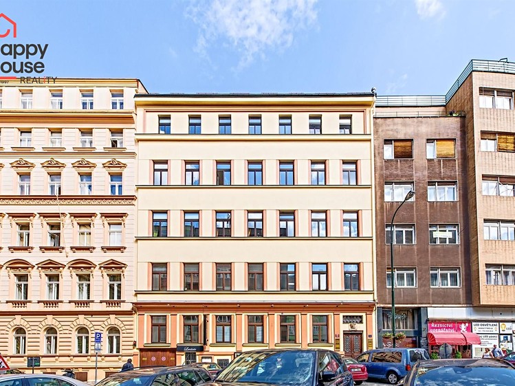Pronájem garážového stání 10 m² - foto 5