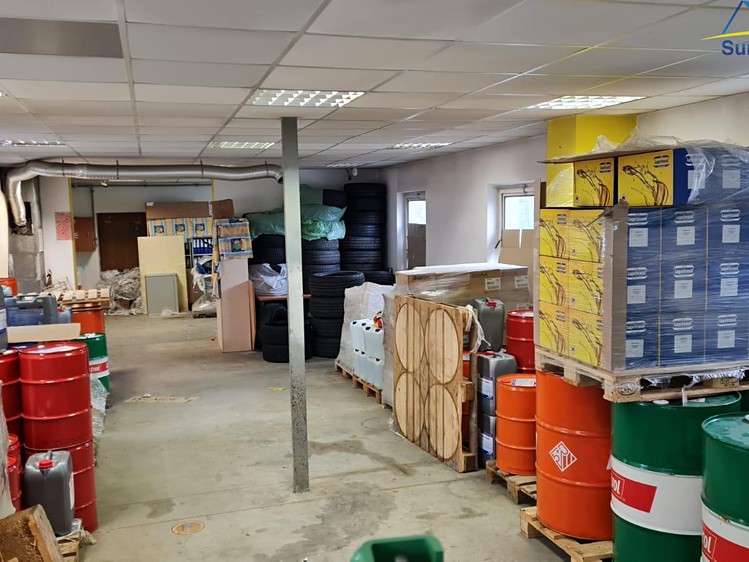 Pronájem garáže 103 m² - foto 1