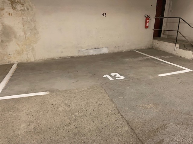 Pronájem garážového stání 11 m² - foto 2