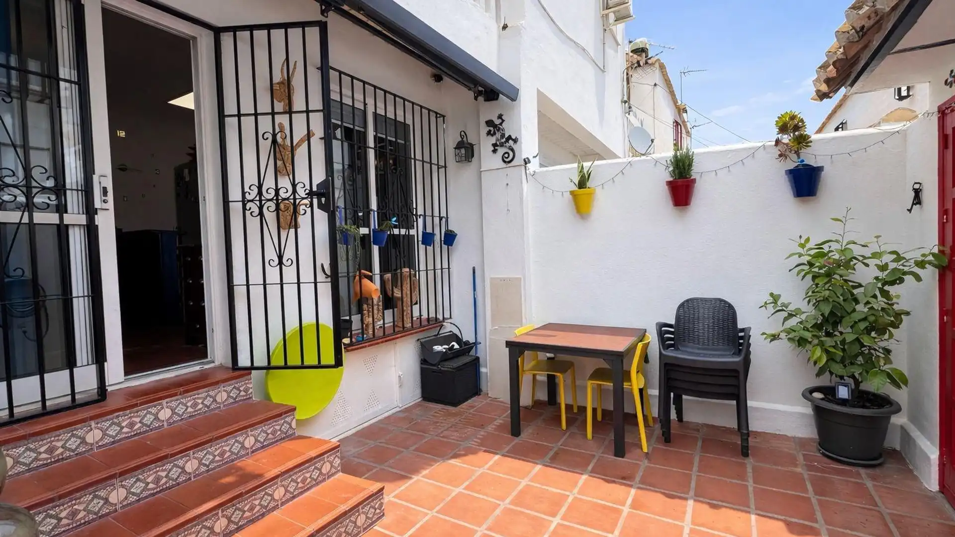 Magnífico apartamento reformado en planta baja en Mijas Golf
Descubra este encantador apartamento de dos dormitorios ub - foto 4