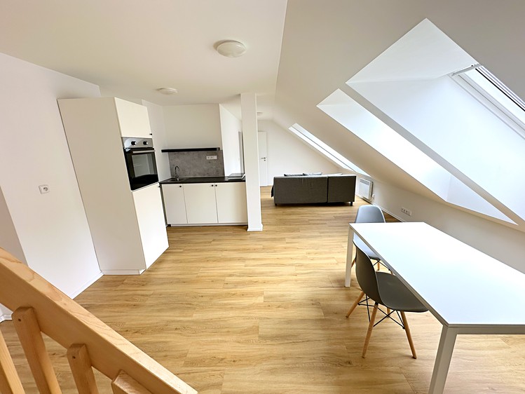 Prodej bytu 2+kk 67 m² (Mezonet) - foto 2