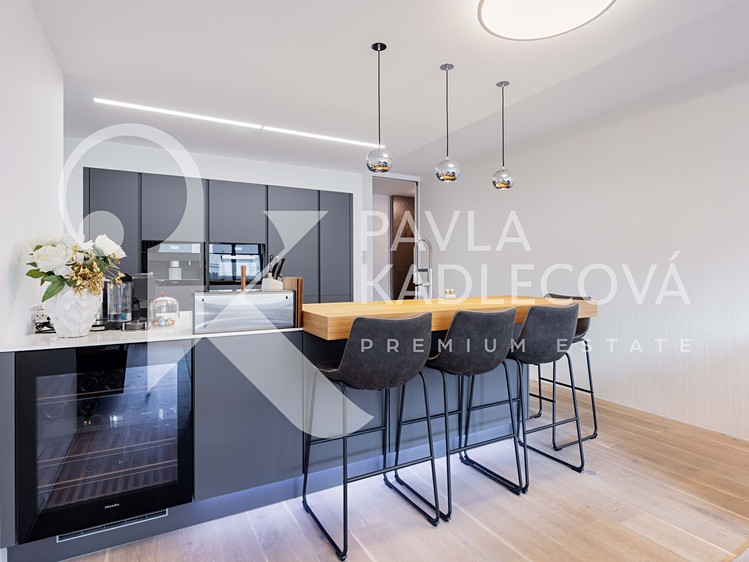 Prodej bytu 4+kk 120 m² (Jednopodlažní) - foto 2