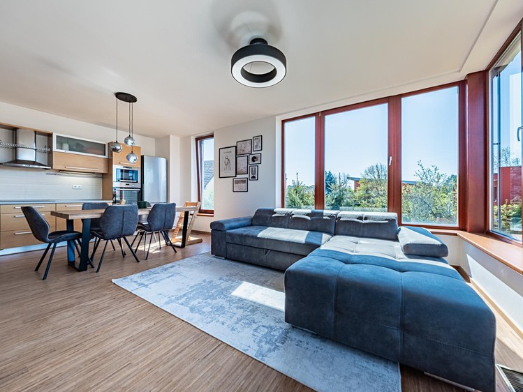 Prodej bytu 3+kk 76 m² - foto 1