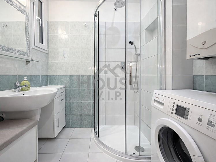 Prodej bytu 1+kk 37 m² (Jednopodlažní) - foto 3