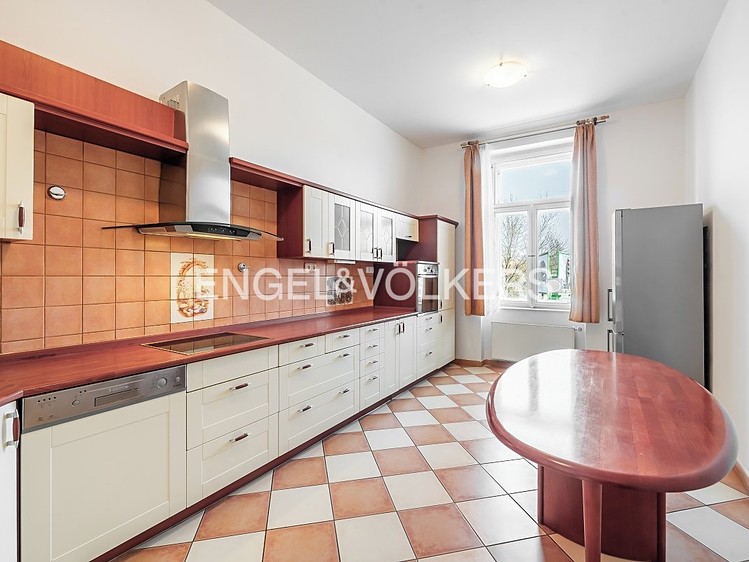 Prodej bytu 4+1 143 m² - foto 3