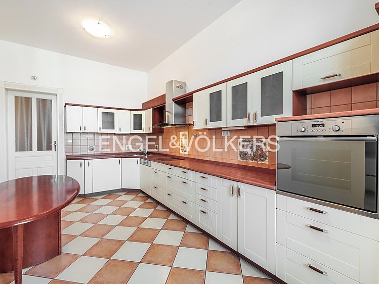 Prodej bytu 4+1 143 m² - foto 4