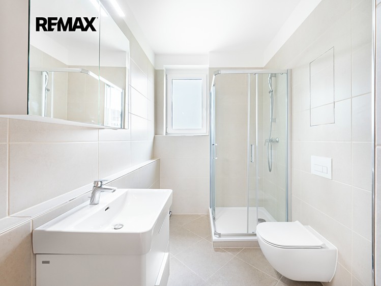 Prodej bytu 1+kk 34 m² (Jednopodlažní) - foto 2