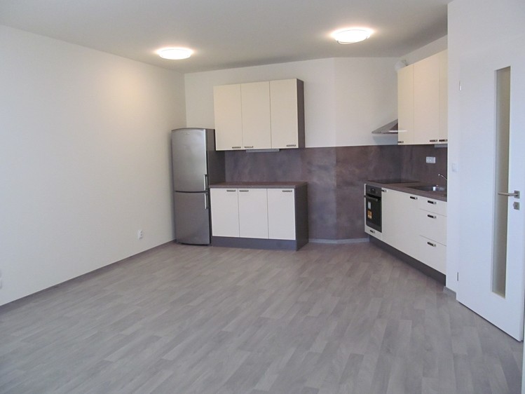 Prodej bytu 3+kk 71 m² - foto 2