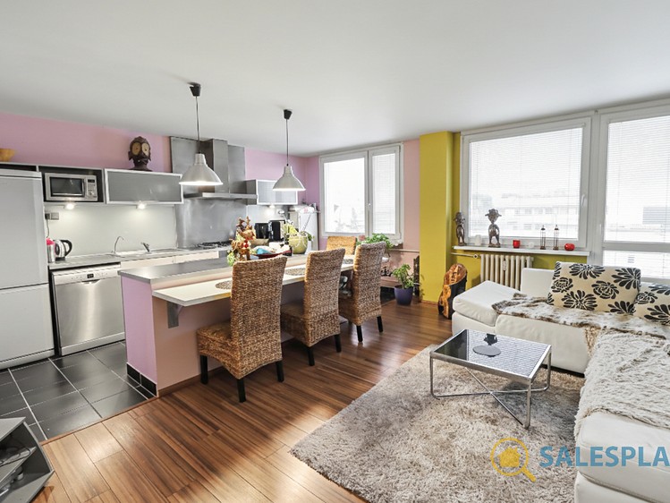 Prodej bytu 3+kk 77 m² - foto 2