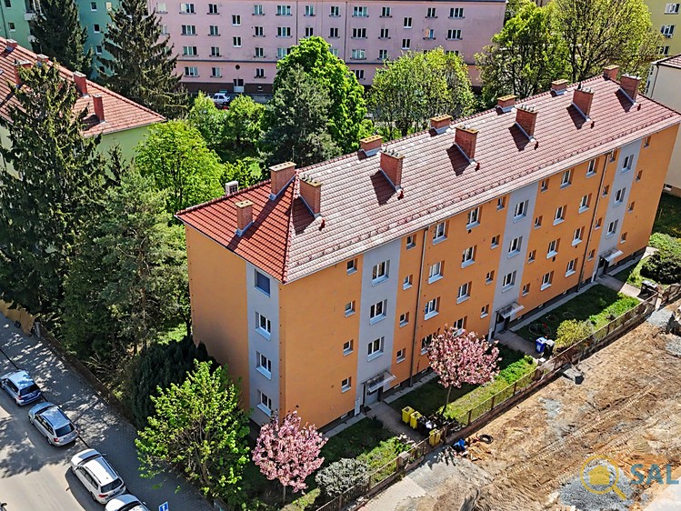 Prodej bytu 2+1 57 m² - foto 3