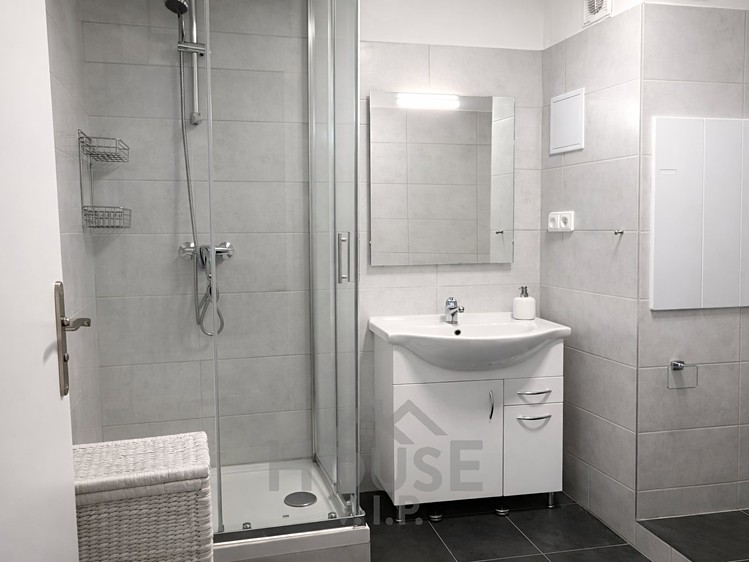 Prodej bytu 4+1 74 m² (Jednopodlažní) - foto 8