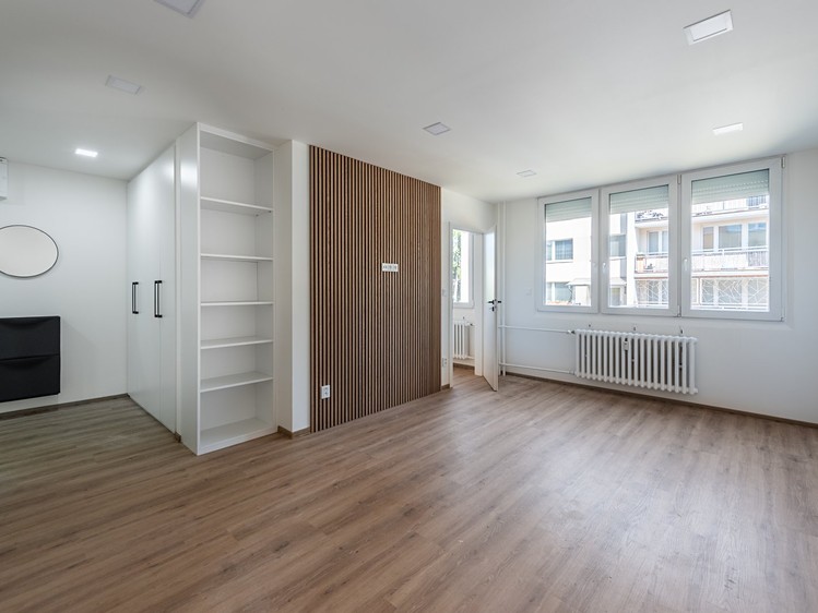 Prodej bytu 2+1 42 m² - foto 1