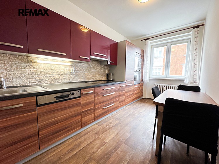 Prodej bytu 3+1 83 m² (Jednopodlažní) - foto 2