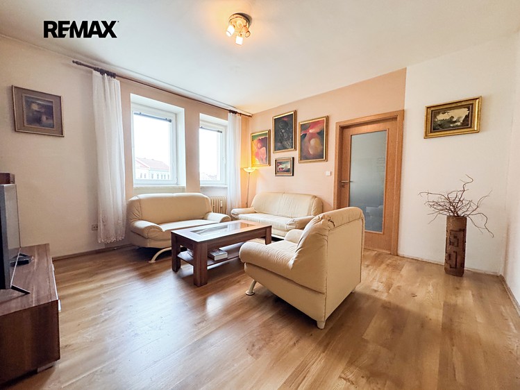 Prodej bytu 3+1 83 m² (Jednopodlažní) - foto 1