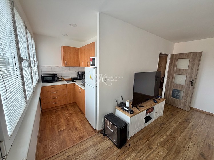 Prodej bytu 1+kk 27 m² - foto 2