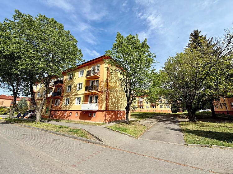 Prodej bytu 3+1 71 m² - foto 1