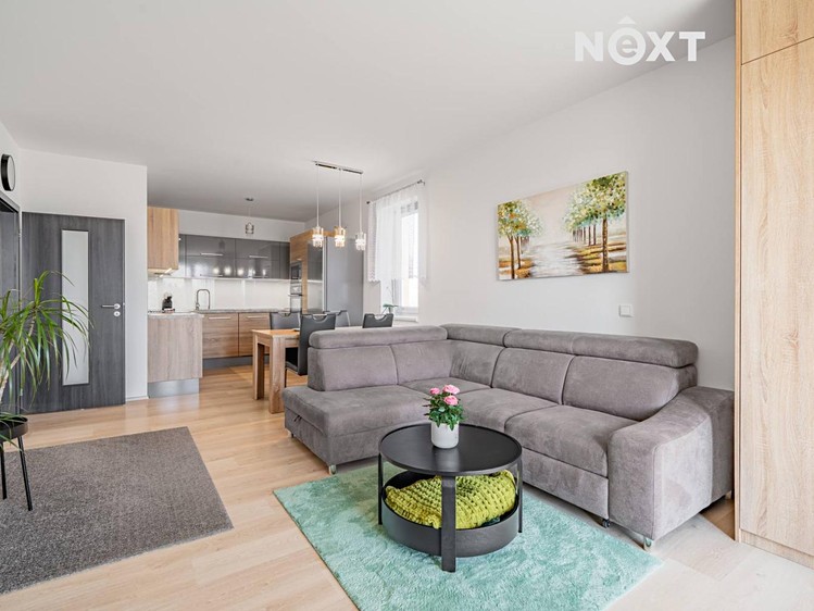 Prodej bytu 2+kk 67 m² (Jednopodlažní) - foto 1