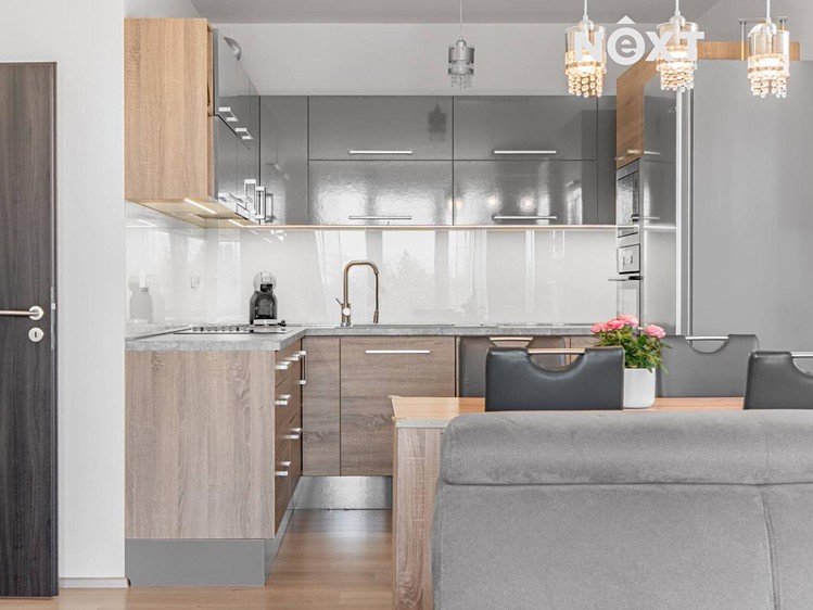 Prodej bytu 2+kk 67 m² (Jednopodlažní) - foto 2
