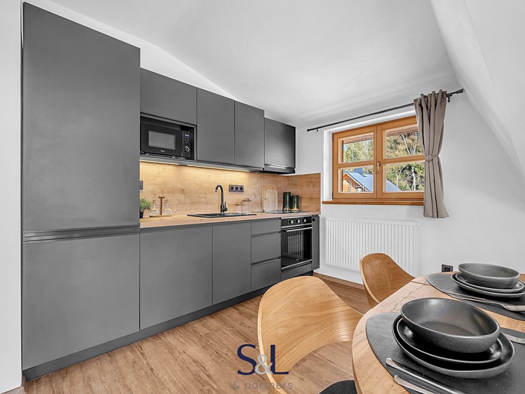Prodej bytu 2+kk 62 m² (Podkrovní) - foto 8