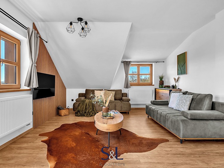 Prodej bytu 2+kk 62 m² (Podkrovní) - foto 5