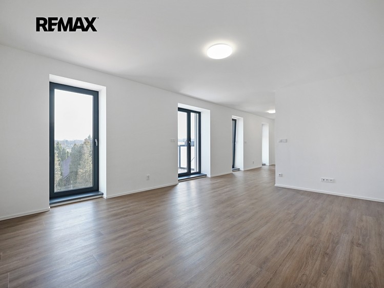 Prodej bytu 3+kk 77 m² - foto 2