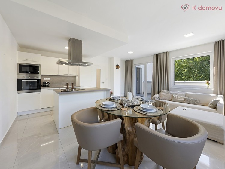 Prodej bytu 3+kk 78 m² - foto 2