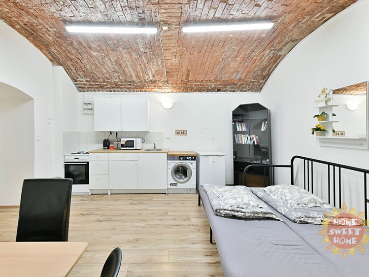 Prodej bytu atypické 83 m² - foto 1
