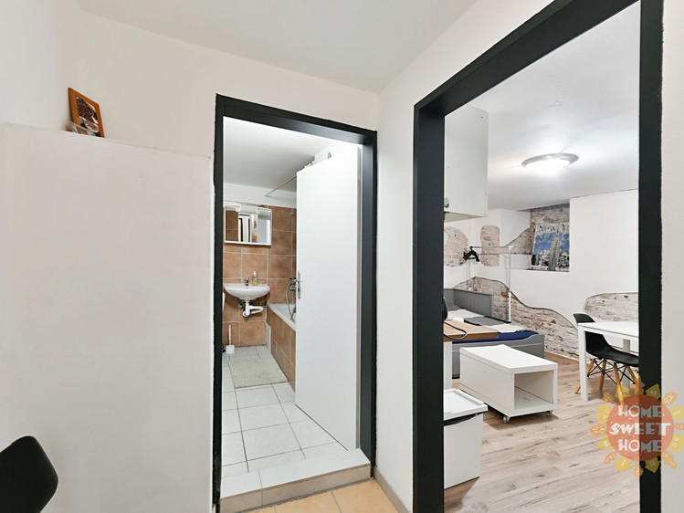 Prodej bytu atypické 83 m² - foto 6