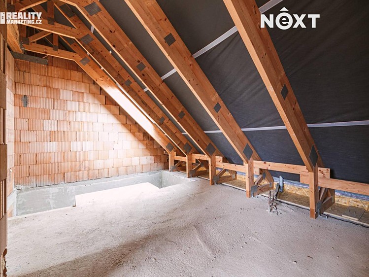 Prodej bytu 2+kk 56 m² (Podkrovní) - foto 7