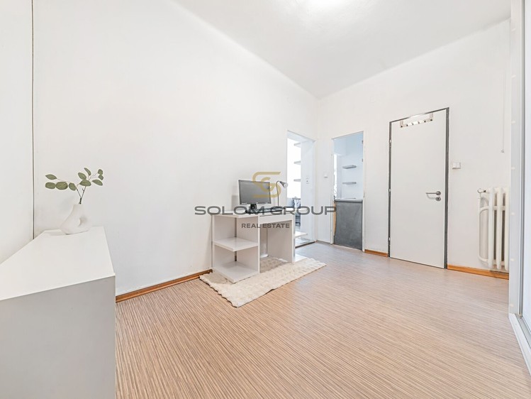 Prodej bytu 1+kk 45 m² (Jednopodlažní) - foto 4