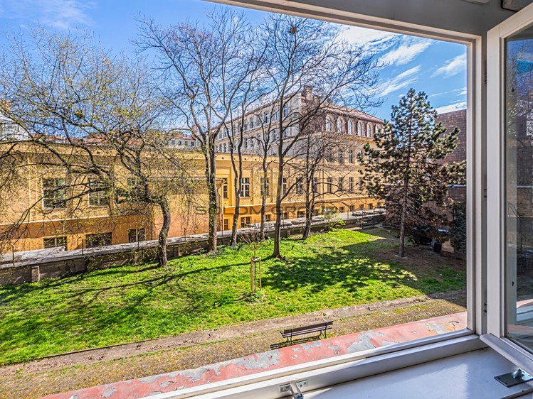 Prodej bytu 1+kk 45 m² (Jednopodlažní) - foto 7