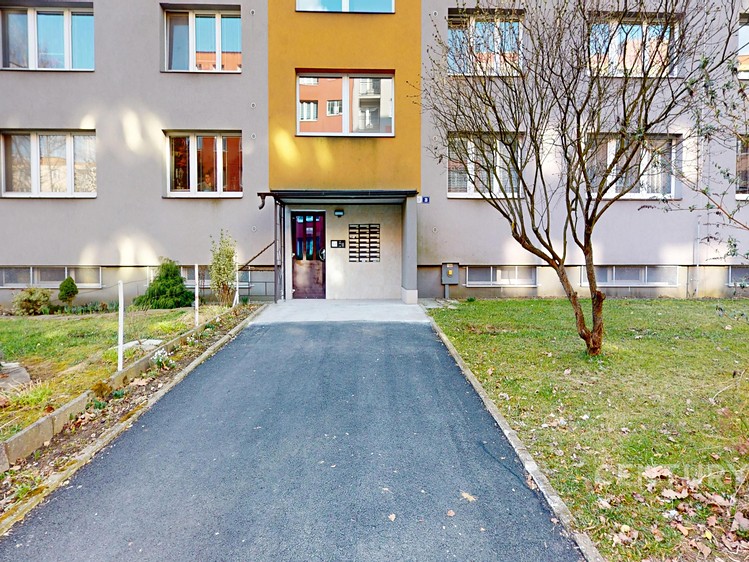 Prodej bytu 4+1 79 m² - foto 1