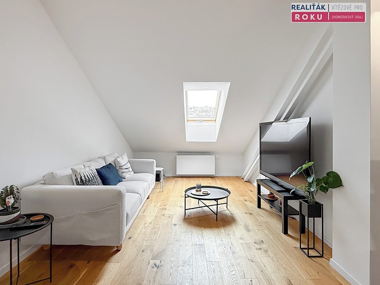 Prodej bytu 2+kk 62 m² (Mezonet) - foto 2