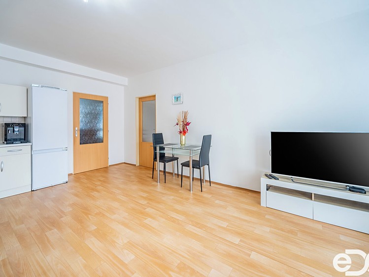 Prodej bytu 3+kk 71 m² - foto 4