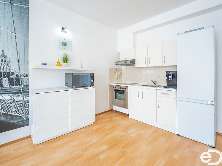 Prodej bytu 3+kk 71 m² - foto 3