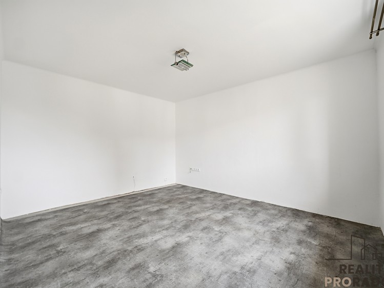 Prodej bytu 1+1 30 m² - foto 6