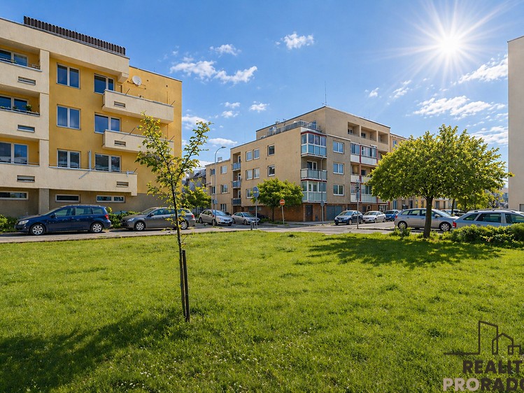 Prodej bytu 3+kk 71 m² - foto 1