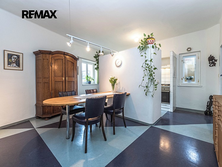 Prodej bytu 6 pokojů a více 143 m² - foto 6
