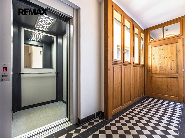 Prodej bytu 6 pokojů a více 143 m² - foto 8