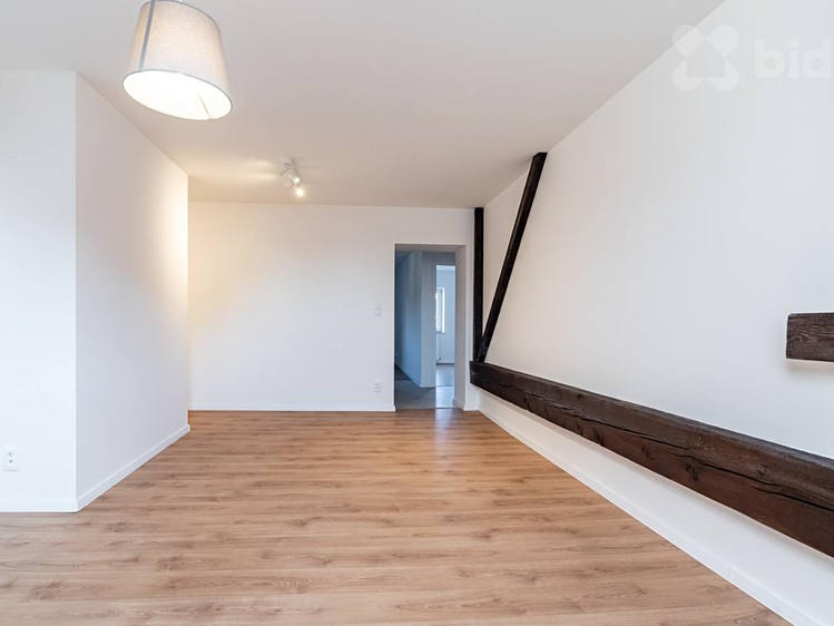 Prodej bytu 3+1 78 m² (Podkrovní) - foto 7