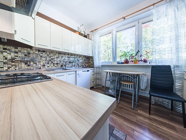 Prodej bytu 3+1 75 m² - foto 4