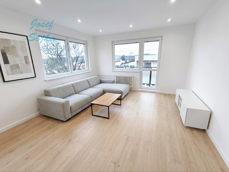 Prodej bytu 3+1 72 m² (Jednopodlažní) - foto 1