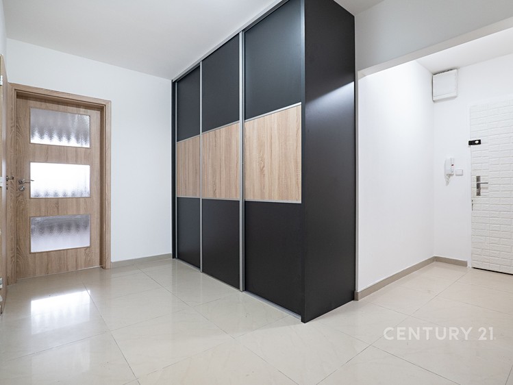 Prodej bytu 4+kk 72 m² - foto 2