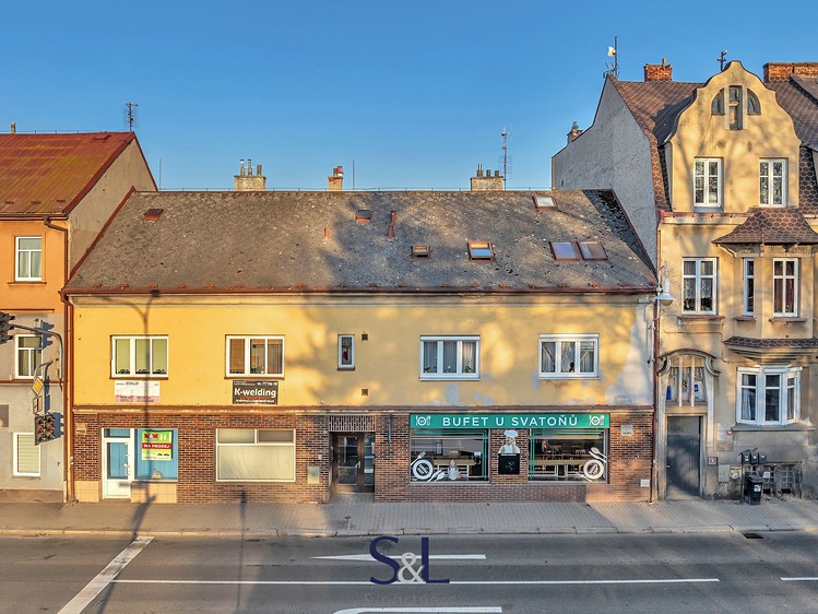 Prodej bytu 3+1 76 m² (Podkrovní) - foto 1