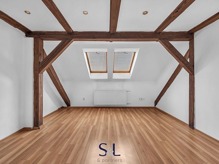 Prodej bytu 3+1 76 m² (Podkrovní) - foto 6