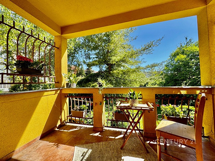 Prodej bytu atypické 84 m² - foto 1